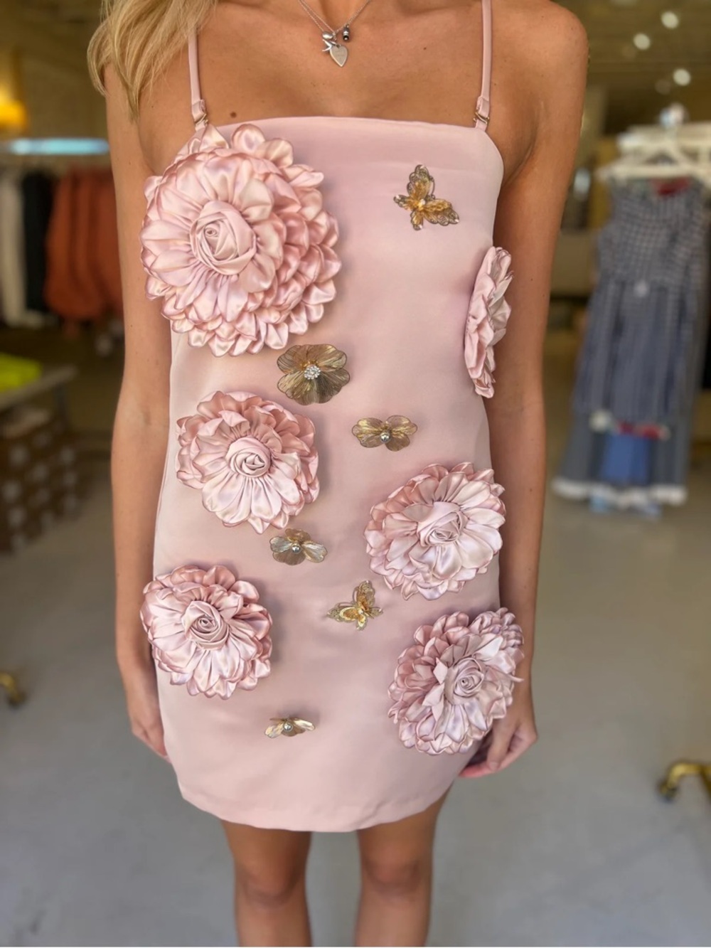 Elliatt Camile 3D Floral Mini Dress Champagne Pink NEW - Picture 10 of 12